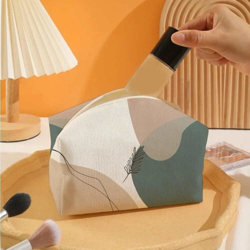 ⚠️Clearance🫧New 1pcs Leaf Pattern Square Makeup Bag - Picture 4 of 4